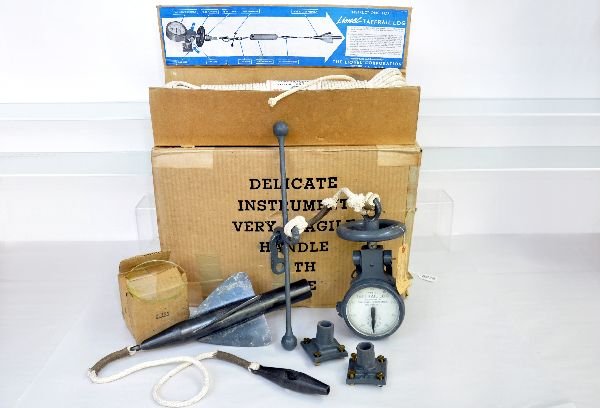 Boxed Lionel War TL-95 Traffrail Log: 1943-4 War production Lionel military unit, measures the speed of a PT Boat or other water craft. It is unused, even has its paper rope label still attached, though only by a thread. There is light we