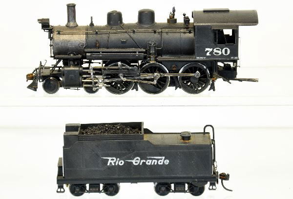 HO Brass G-4 #4-6-0 Steam Locomotive: Lettered Rio Grande #780. It has been professionally painted & decaled, showing some finish wear to handrails. It shows light runtime. Examine photos closely