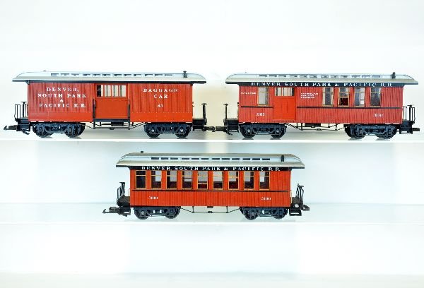 3 LGB DSP&P Passenger Cars: G Ga. All marked Denver South Park & Pacific RR. Includes 81 baggage; 3181 Combine; 3180 coach. All are clean with minor separations on trim rails. They show light runtime, otherwise C8