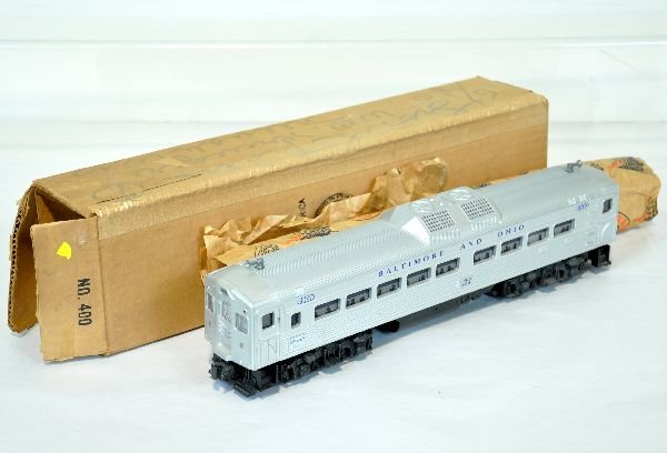 Boxed Lionel 400 RDC-1 Budd Diesel: Nice powered unit that is clean with sharp lettering. It shows light runtime with a C8 body, box & wrapping, no insert