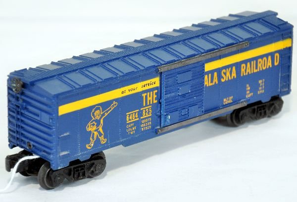 Lionel 6464-825 Alaska Boxcar: Clean type III body. It shows light playwear, C7-7+