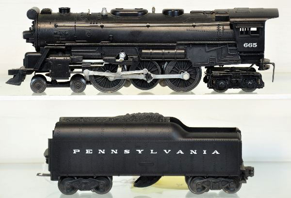 Lionel 665 Steam Locomotive: Clean with bright lettering & side rods. Very light runtime, C8; 2046W tender, showing moderate runtime, C7