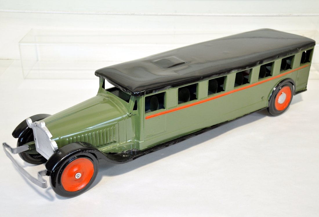 Restored Dayton Friction American De Luxe Bus: Pressed steel, 27" long, Nicely restored in green with black roof