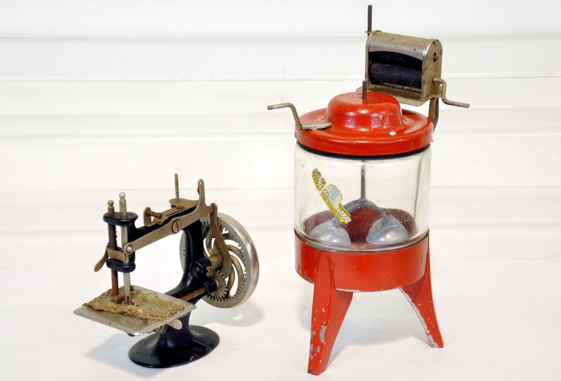 Vintage Toy Sewing Machine & Washer: Includes a Singer Sewhandy model 20, circa 1930s. It is clean with nice paint & gold graphics. The nickel plating shows surface rust spots, functions with needle; CG Wood Co. Modern Miss washer, 11" t
