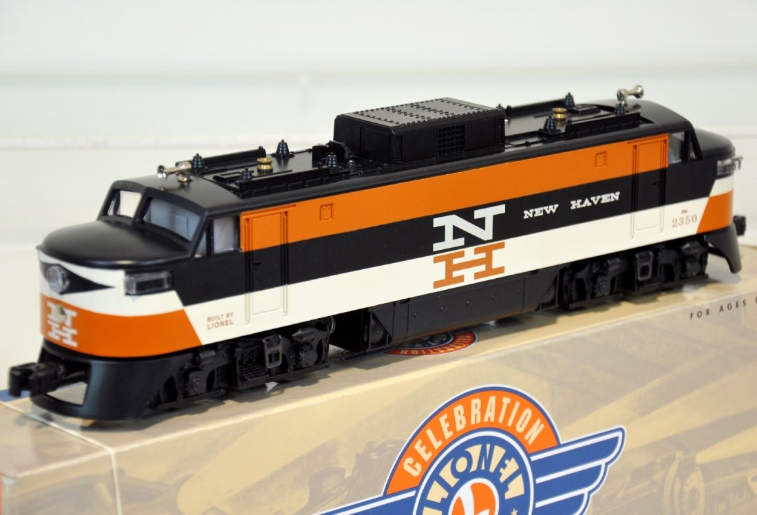Lionel EP-5 New Haven Loco 18319: This Loco is equipped with a Pullmor Motor, Magne Traction and RailSounds. Unit has been track tested by previous owner to test operation of all features. Obs included. C10