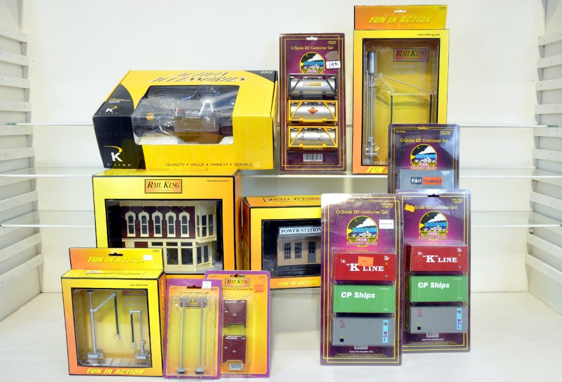 10 Pc Rail King MTH and K-Line Accessory Lot: Includes 4 Scale 20' Container Sets, 2 - 20-95037, 20-95063, 20-95040. Platform Light 30-11031, 2-Piece LCL Container Set 30-50030, O Scale Sanding Tower 30-11040, Jenny Lee Bakery Building 30-90022,