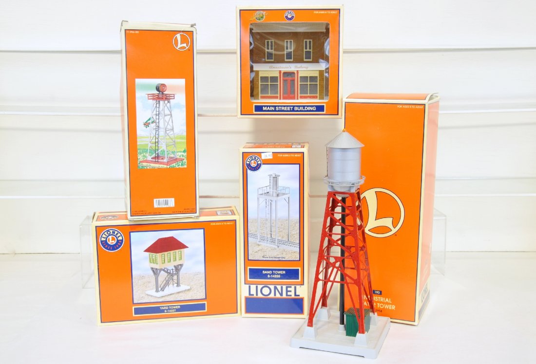 5 Pc Lionel Accessory Lot: Includes Rotary Aircraft Beacon 12966, Anastasia's Bakery 34124, Yard Tower 14227, Sand Tower 14255, Industrial Water Tower 12958