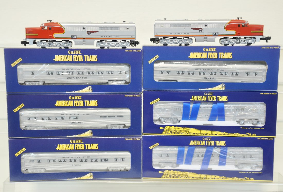 Lionel American Flyer Santa Fe Passenger Train: S Gauge. Includes 51-52 Alco PA-1/PB-1 diesel loco set 48130, Santa Fe passenger car 2-Pack, 48968, 997 ATSF Railway Navajo vista dome car 48948, 995 ATSF Railway Concho dining car 48945, 996 ATSF Rai