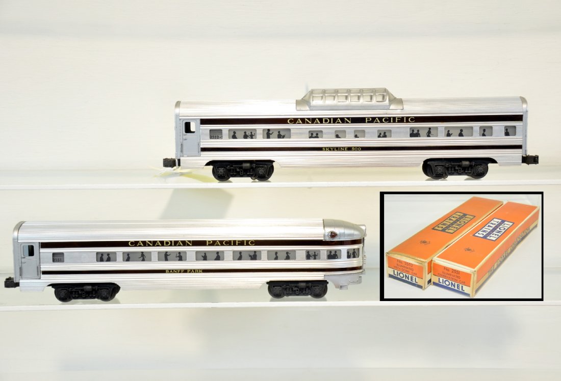 Clean Boxed Lionel 2552 & 2551 CP Cars: Includes a 2552 Skyline 500 vista-dome & 2551 Banff Park observation. They have original stripes and are clean & shiny with C8+ boxes, C8