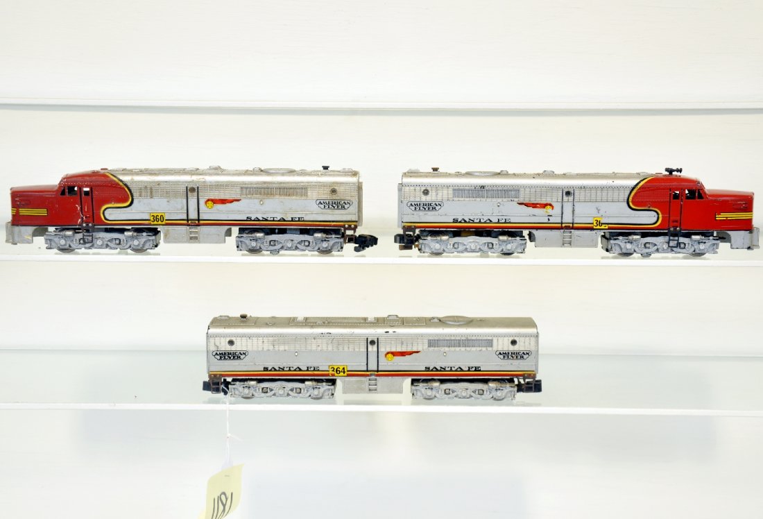 American Flyer 360, 61 & 62 SF PA Alco ABA: S Gauge. Nice diesel set with matching units. The decals are 80% overall and they show moderate playwear. They need a cleaning, C5-6