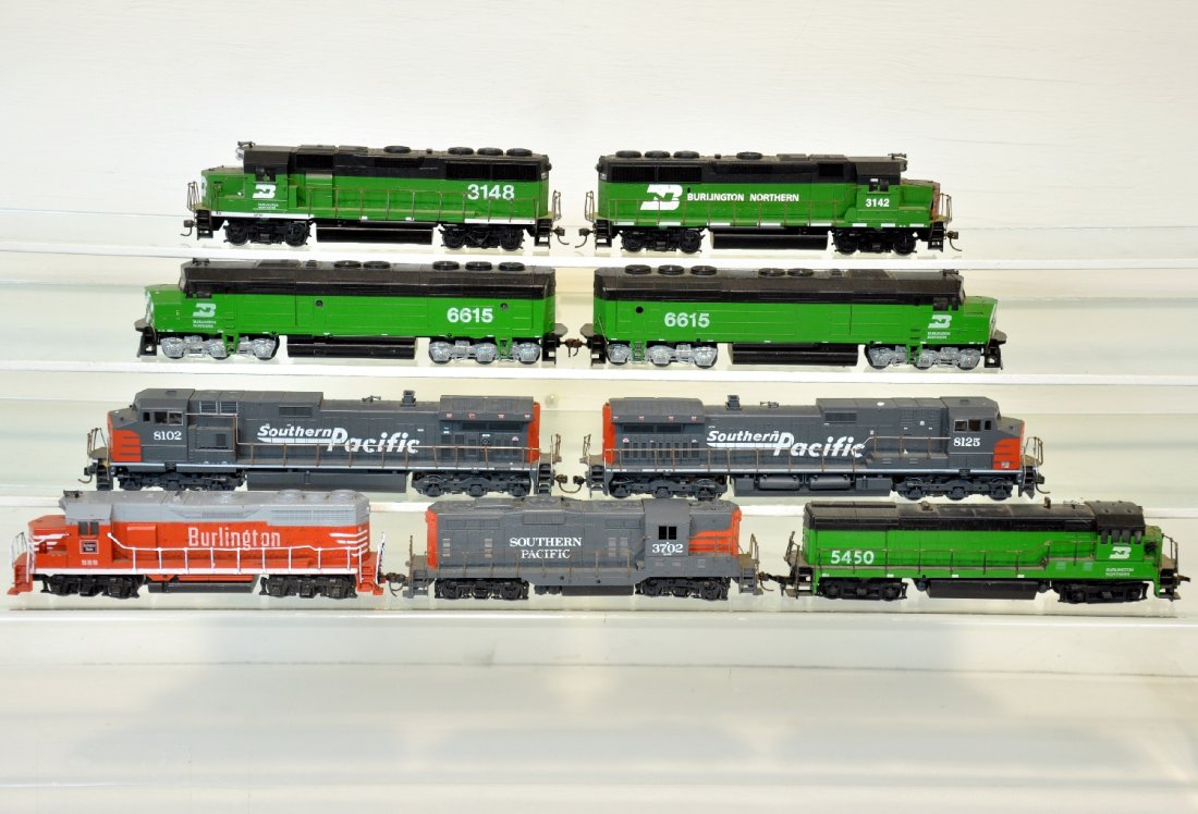 9 Athearn Burlington & SP HO Diesels: Includes an Athearn Burlington GP20, cab 989; 2 Athearn Burlington GP38-2, cabs 3142 & 3148; Athearn dummy, 5450; 2 BN FP40 style diesels, cabs 6615; 2 SP Mac diesels, 8102 & 8125; SP GP9. All show li