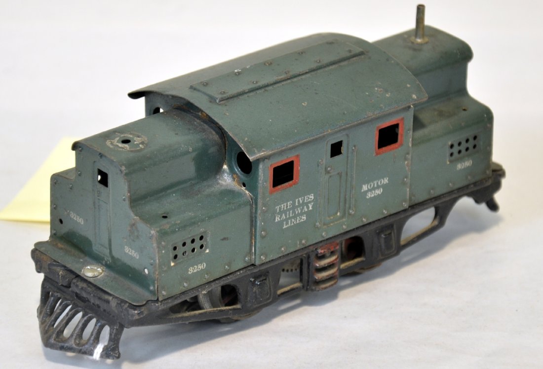 Late Ives 3250 Electric: Clean slate green loco with silver lettering. It is missing its pantograph, but only shows moderate playwear, otherwise C6