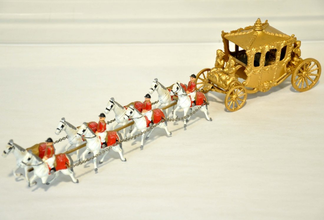 Clean Britains 1470 State Coach: It is clean and intact post war version. 16" overall length. It shows very light wear, C8-8+