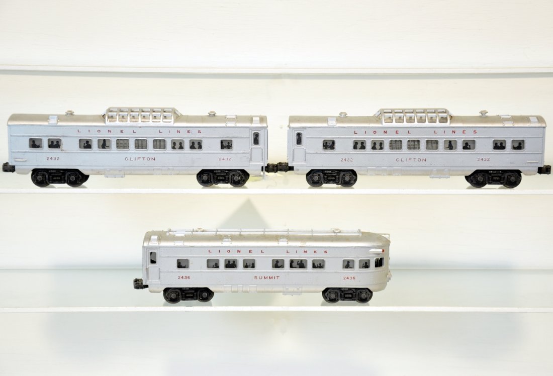 3 Clean Lionel Passenger Cars: Includes 2 #2432 Clifton vista-domes; 2436 summit observation. All have fairly bright silver with red lettering. They show light to moderate playwear, C7