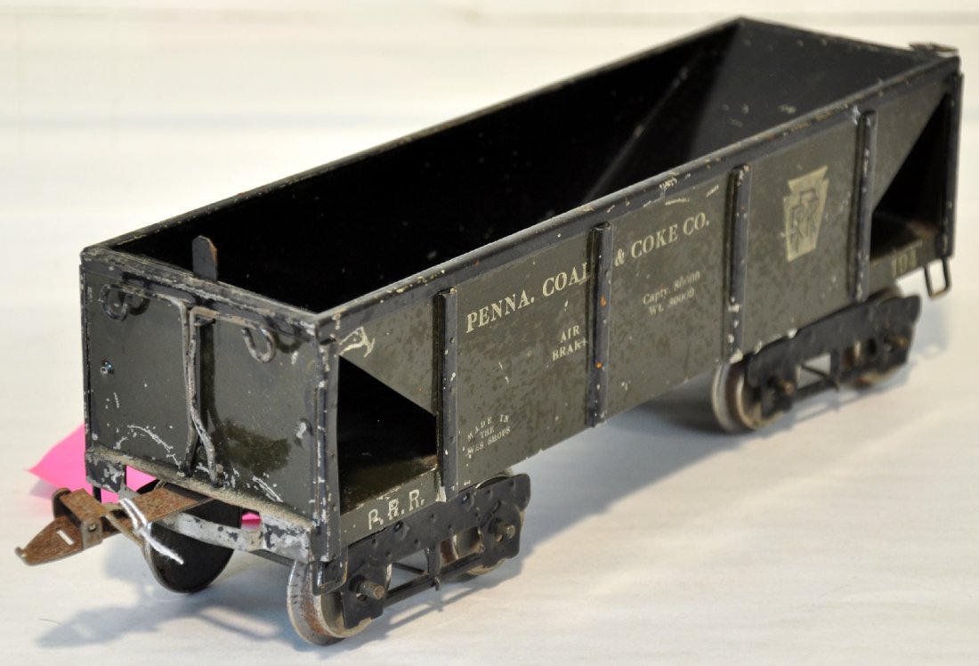 Ives 194 PRR Hopper: Standard Gauge. Clean & shiny, showing moderate playwear. Functional, C6