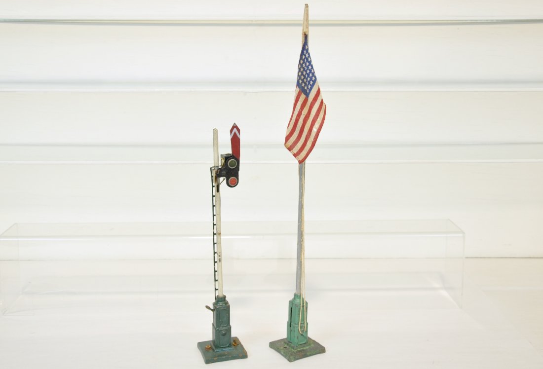 Ives 87 & 330 Accessories: Includes an 87 flag pole, base repainted, original flag & line; 330 semaphore with original light cap. Otherwise they show moderate playwear, C6-