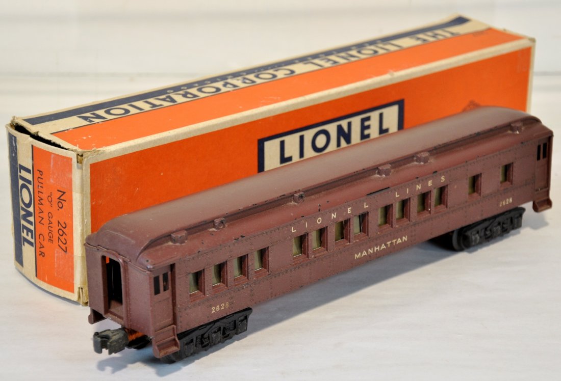 Lionel 2628 Heavyweight & 2627 Box: Clean Manhattan heavyweight with intact steps, plus a 2627 Madison heavyweight box with insert, both C7