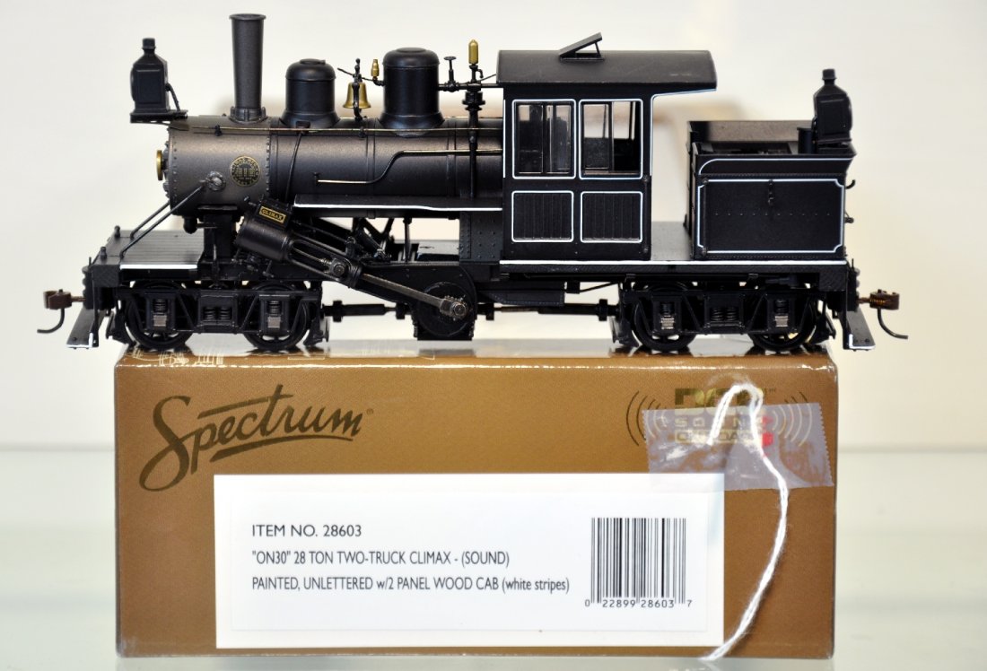 Bachmann Spectrum On3 Climax: Nice two truck logging engine, painted & striped, unlettered. It is equipped with DCC & Sound and appears new in box, C10