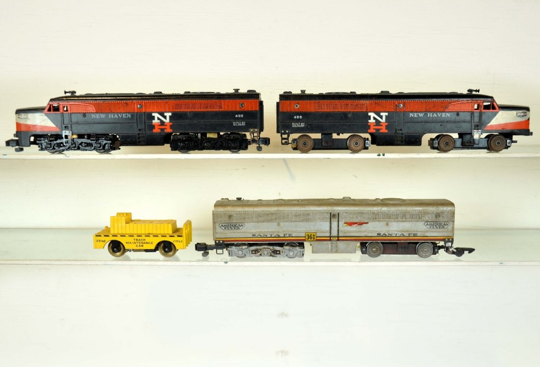4Pc American Flyer Lot: S Gauge. Includes a 494 & 495 NH PA Alco AA diesels, dummy unit missing truck side frames and 1 cowl cover; 361 SF B-unit, dirty with 1 side frame loose; 23743 maintenance car, body incomplete. Great