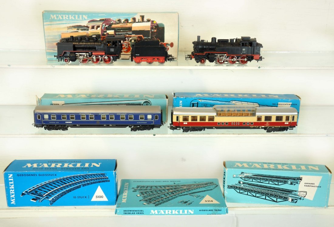 7Pc Marklin HO Group: Includes a 3003 steam loco, ob; 4029 French sleeper, ob; 4090 TEE vista-dome with interior & lighting kit, ob; 3095 2-6-0 tank loco; 5124 wye switch, ob; 7168 deck bridges, ob; 5100 curve track, ob. A