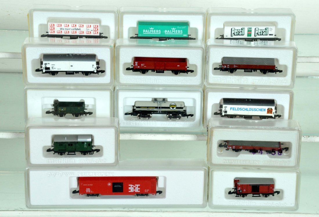 13 Marklin Z Gauge Freight Cars: Nice assortment to fill your freight yards. Includes 8673 boxcar; 88610.1; 8622.2; 88610.8; 8610; 8665; 8639; 8607.1; 8609.2; 8633; 88610.2; 8600.4; 8225. All are like new with boxes, some have replac