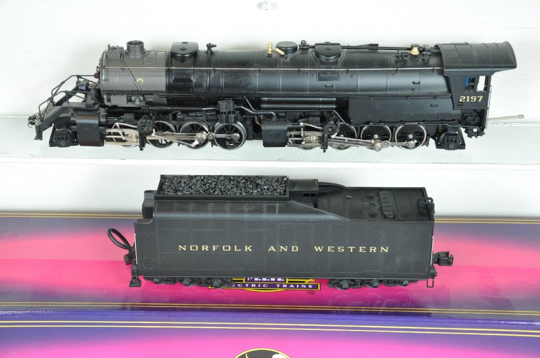 MTH 2197 N&W Y6b Steam Locomotive: 072. Nice scale 2-8-8-2 loco with ProtoSounds. It has nice patina, but needs dusting with a nice box. Perfect paint and trim. Wheels show light to moderate run time. C8