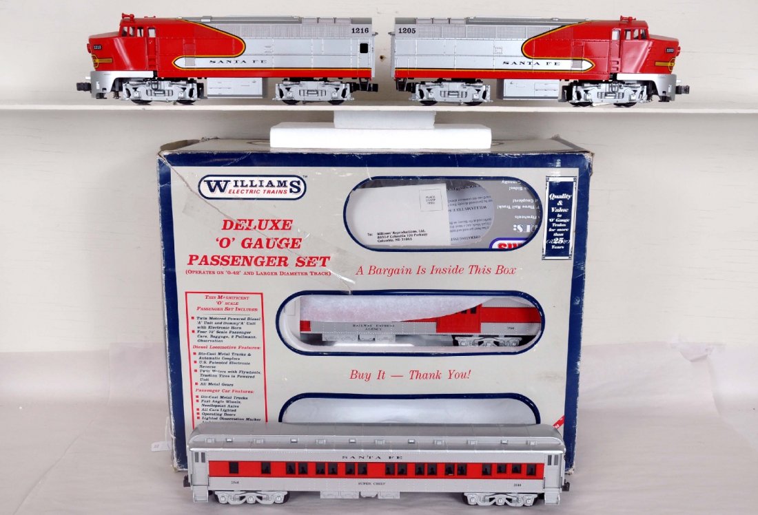 Williams SN106SM Santa Fe Sharknose Passenger Set: Includes boxed AA Diesels and 4 Scale Madison Cars. 2544 car has a repair on truck side frame. Set box taped and worn. Otherwise perfect paint and trim. Wheels appear test track run. C9