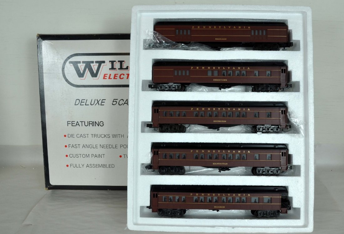 Williams PRR Heavyweights: Includes Boxed 5pc. 60' Madison Set, No. 2502, Perfect paint and trim. Wheels show light to moderate run time. C8