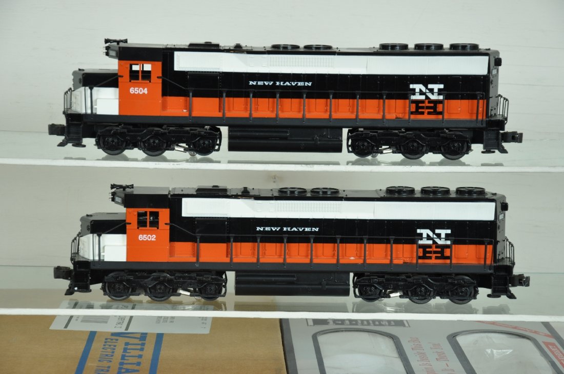 Williams SD204S New Haven SD-45 Diesel AA Set: Set includes boxed AA diesels # 6502 & 65044 with sound. Perfect paint and trim. Wheels appear test track run. C9