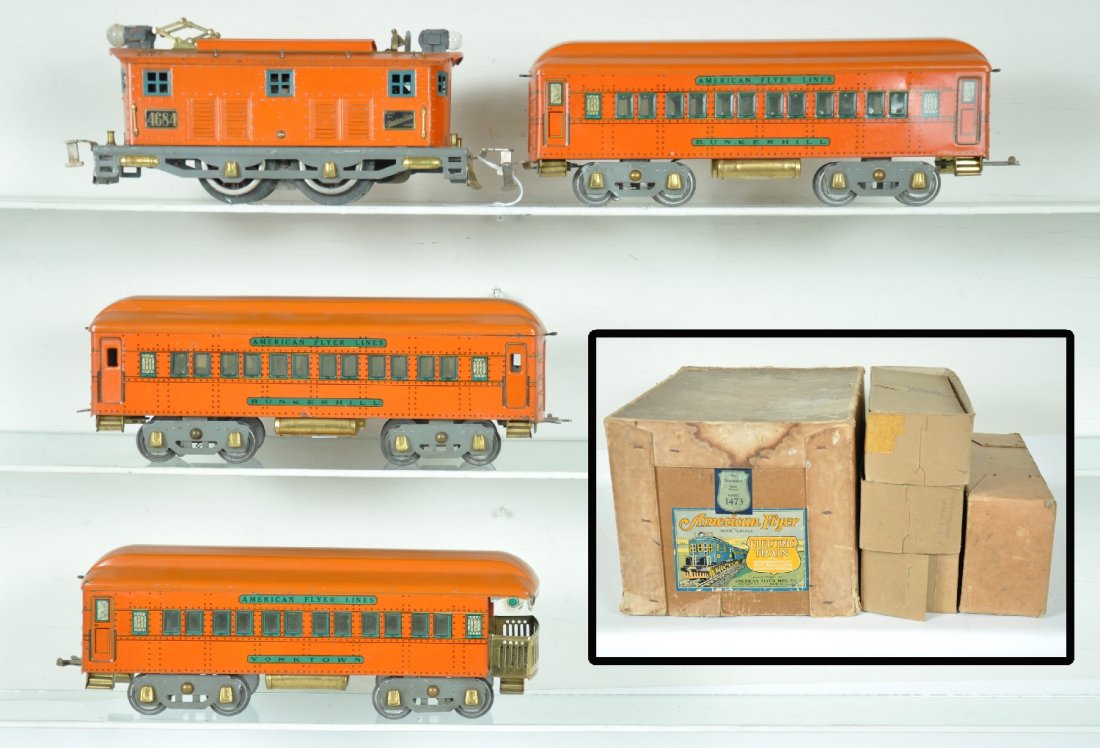 Nice Boxed American Flyer Statesman Set: St. Gauge. Set 1473, circa 1930. Includes a 4684 boxcab electric loco, clean with blue trim, wheels fatigued, frame shows some wear one side(C6); 2 #4151 Bunker Hill Pullmans; 4152 Yorktown observatio
