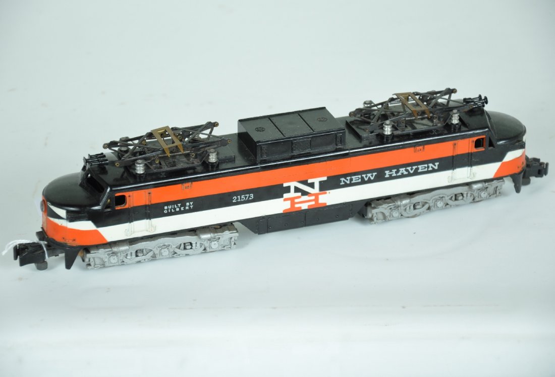 American Flyer 21573 NH EP5 Electric: S Gauge. Fairly clean gloss finish version. Nose stickers are 97%. It shows moderate playwear, C6