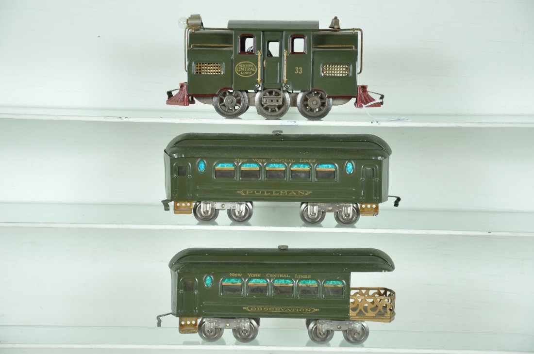 Restored Early Lionel MFG 33 Set: Nicely done 6-wheel 33 electric with pedestal headlight; 35 Pullman & matching 36 observation. Cars are correct ribbed side variations all nicely restored