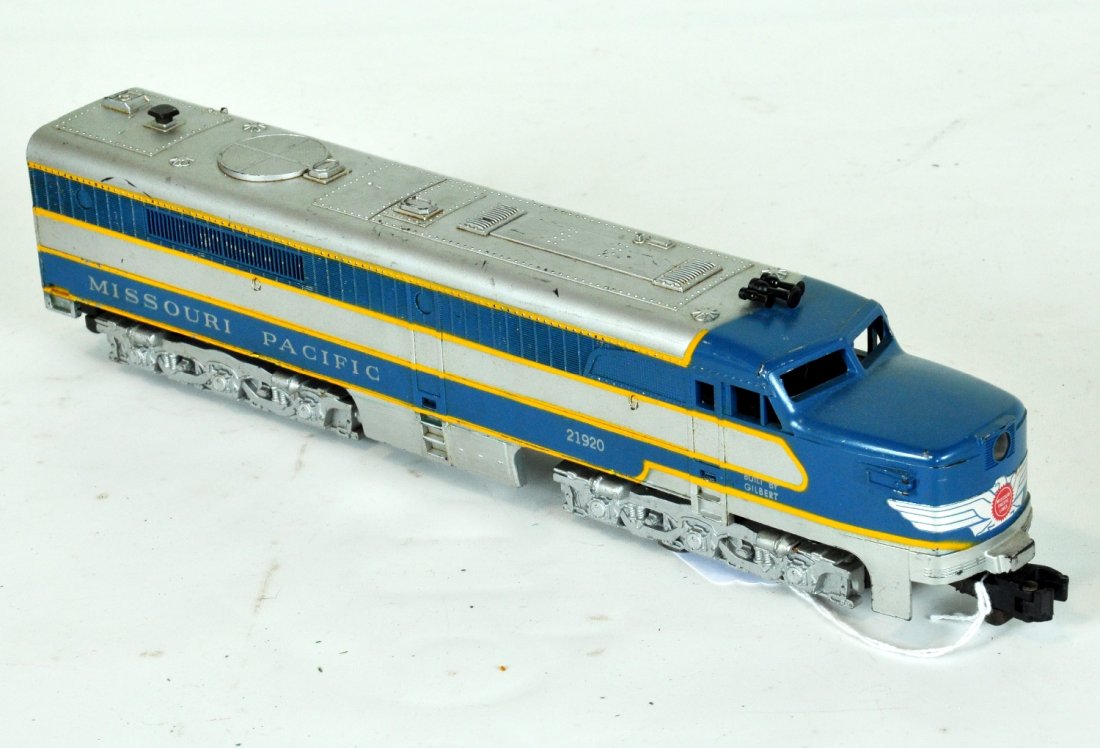 American Flyer 21920 MP PA Alco Diesel: Nice late A powered diesel. It is clean with minor wear to nose decal. It show light to moderate playwear, C6+-7