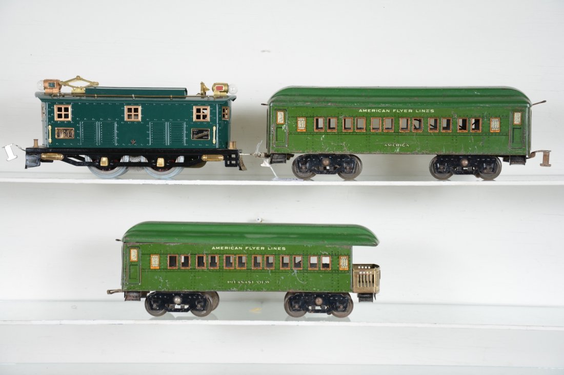 3Pc American Flyer 4644 Train Set: Standard Gauge. Includes a restored 4644 boxcab electric; 4041 America Pullman; 4042 Pleasant View observation, soft dent in roof. Cars show moderate playwear, C6-