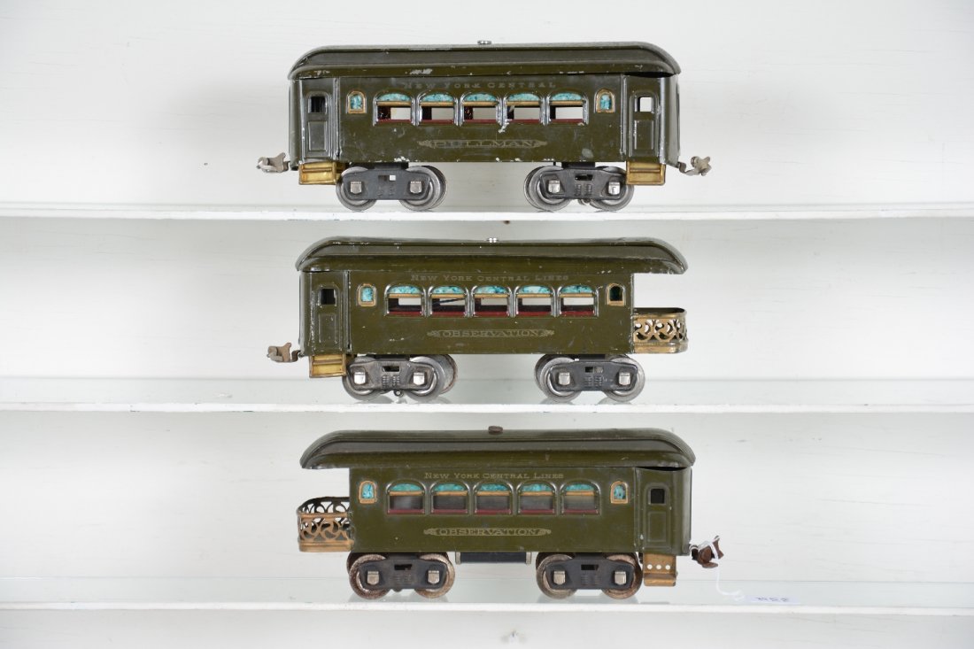 Clean Lionel Passenger Cars: Standard gauge. Includes a 35 Pullman & 2 #36 observations. All have good lettering are clean & shiny showing light to moderate playwear, C6+-7