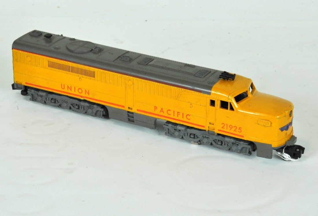 American Flyer 21925 UP Dummy Alco: S Gauge. This is a powered shell on a dummy frame. It is clean with even lettering both sides with an original nose sticker. It shows light playwear, C7-7+