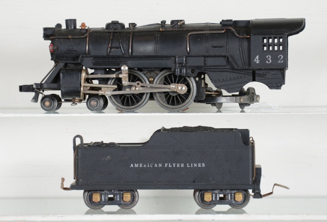 Scarce American Flyer 432 Scale Atlantic: Super model with nice cab lettering, matte patina and clean rods; square cast tender with couple for streamline cars(chrome versions complete the set). It shows light to moderate playwear, C7-7+
