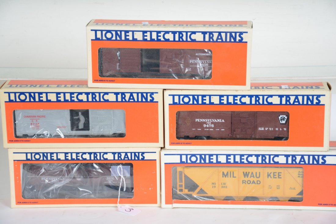 5 Boxed Lionel Freight Cars: Includes 6307 PRR tank; 6456 PRR boxcar; 6476 PRR hopper; 9228 CP operating boxcar; 19302 MR hopper. All appear unrun with boxes, C10