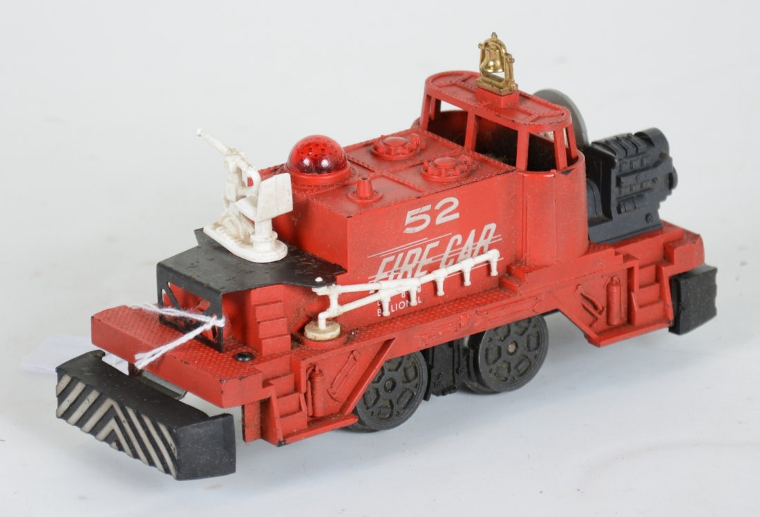 Lionel 52 Fire Car: Clean showing light to moderate wear, just missing the fireman, C6+