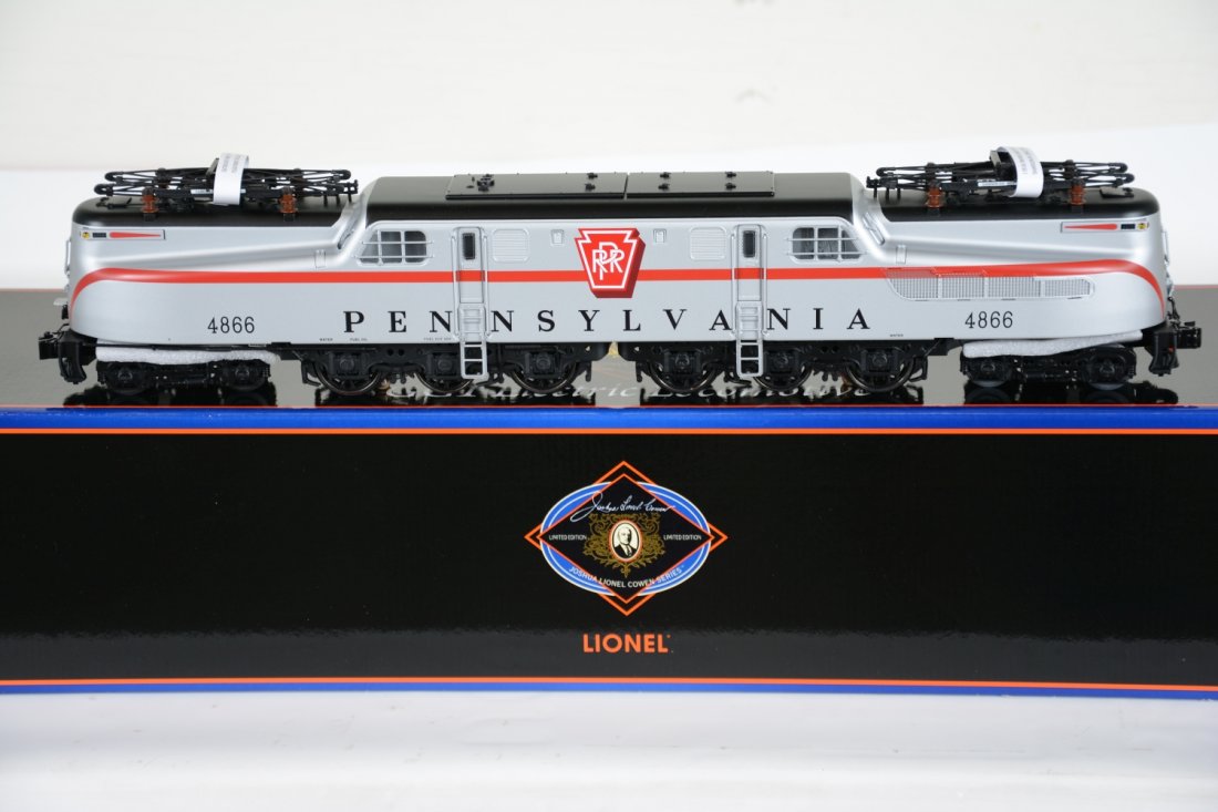 Lionel JLC 18374 PRR GG1 Electric: 072. This dual motor electric is fully equipped with Command control, Odyssey speed control; RailSounds 5.0, TowerCom; CrewTalk; motion activated sound choice, directional lighting and more. It has be