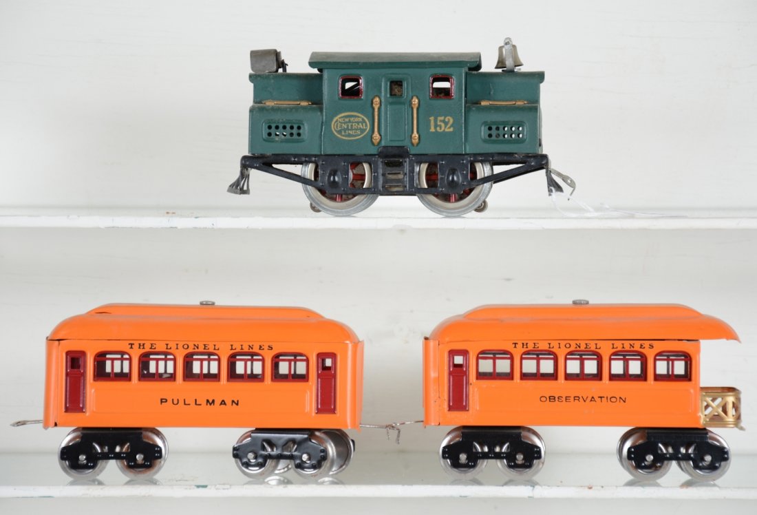 3Pc Restored Early Lionel Passenger Set: Includes a 152 electric loco; 603 Pullman; 604 observation, nicely restored to appear C9