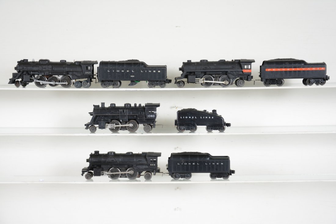 8Pc Lionel Loco & Tender Lot: Includes a 2029; 2046W; 249, stripe removed; 249T; 1060; 1050T; 243; 1160T. Otherwise, all show light to moderate playwear, C6-6+