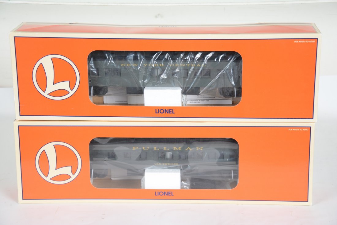 2 Lionel NYC Pullman Heavyweights: Includes 29008 & 9 70' extension cars. They are mint with boxes & shipper, C10 (see lot 120 for more)