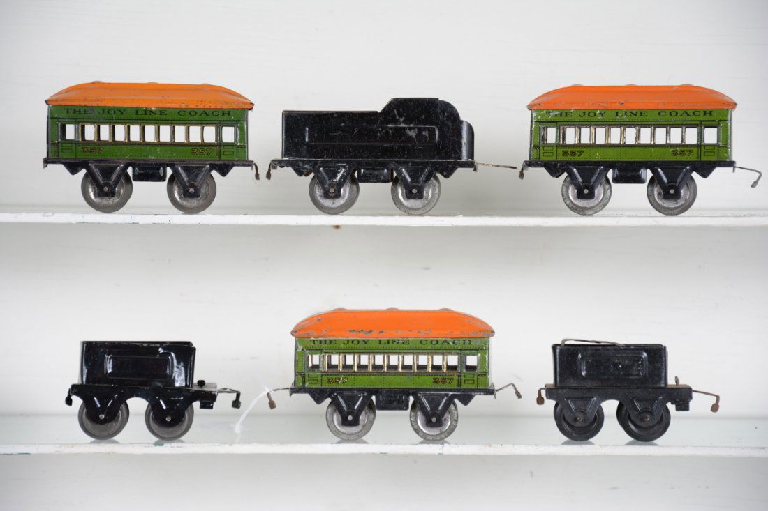 6Pc Marx Joy Line Lot: Includes 3 different tenders, 1 small one is restored; 3 #357 coaches. Otherwise all show moderate playwear, clean C6