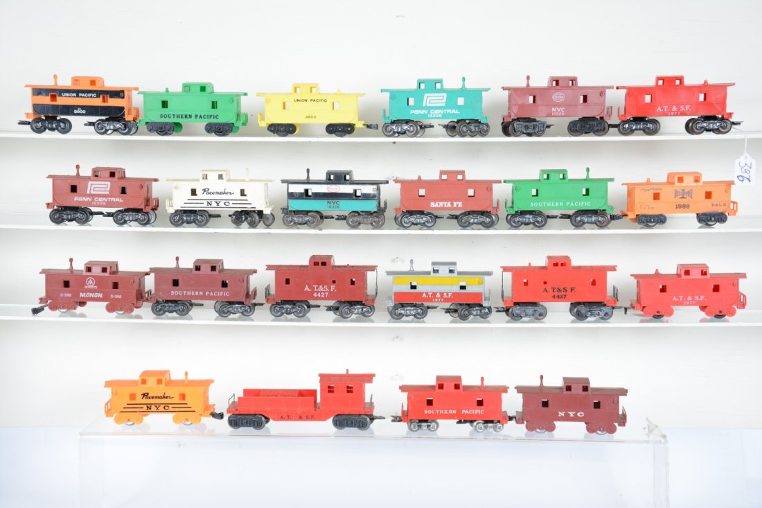 22 Different Marx Cabooses: Instant Collection! All are clean and all but 2 are intact. C-350 4-wheel Monon, missing coupler support; 1977 8-wheel version, (missing stack). Otherwise intact with several color variations that don