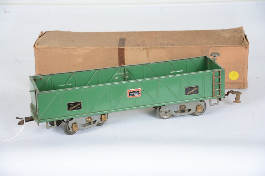 Boxed American Flyer 4017 Sand Car: Standard gauge. Clean car, showing moderate playwear with original box, C6