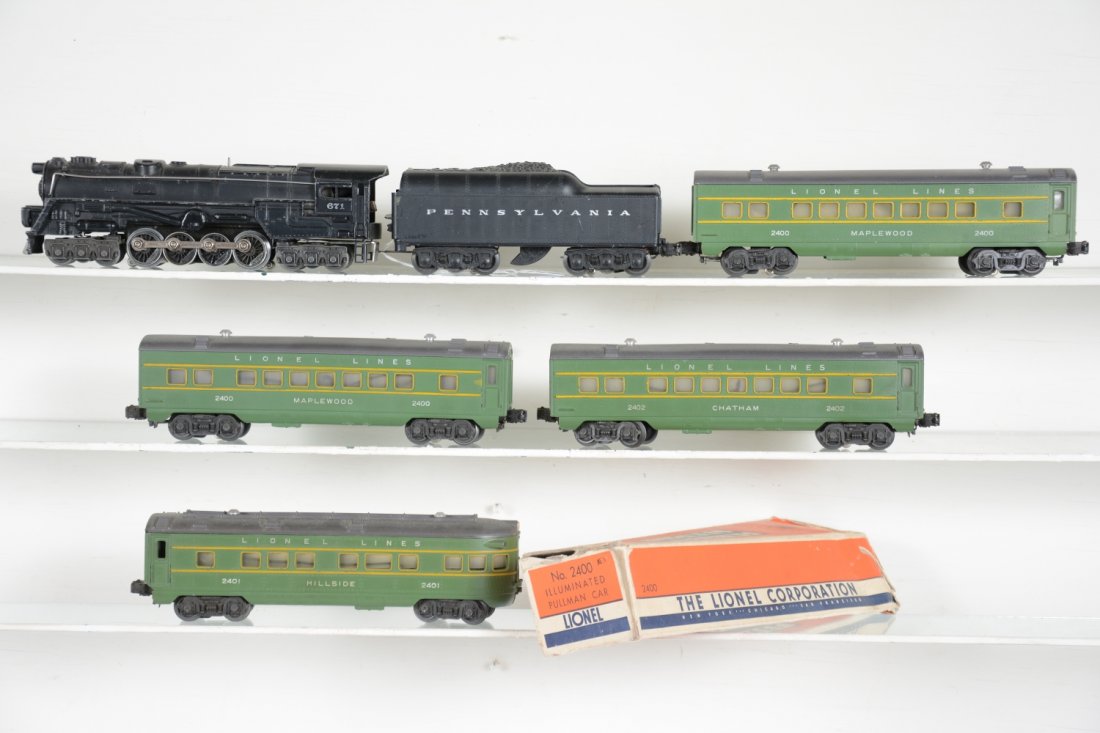 6Pc Lionel 671 Passenger Set: Includes a 671 PRR turbine; 2671WX tender, broken steps, C5; 2 #2400 Pullmans, 1 rough ob; 2402 Pullman; 2401 observation. Cars match nicely and show light to moderate playwear, C7-7+