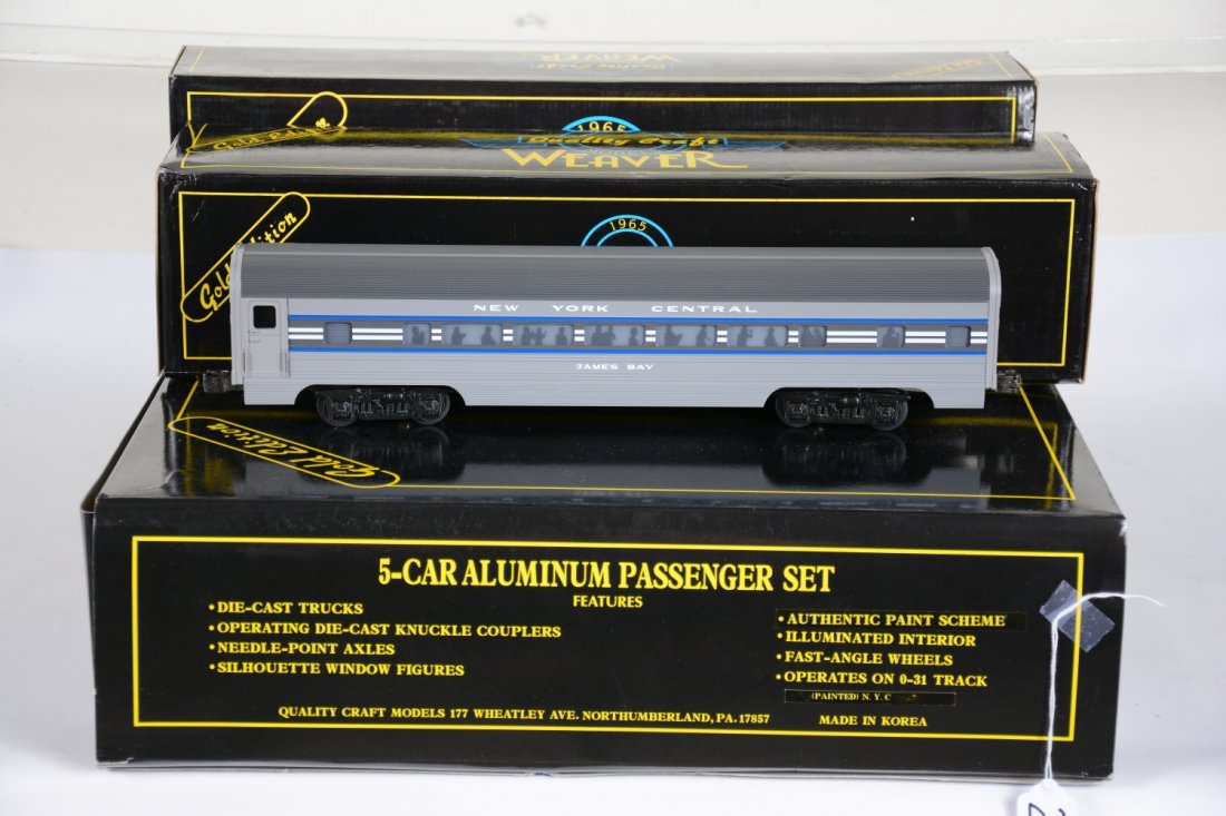 Weaver NYC Aluminum Passenger Cars: Makes a great set with the loco in lot 199. Includes the 60' 5-car painted set, plus 2 additional coaches. They are unrun with boxes, C10