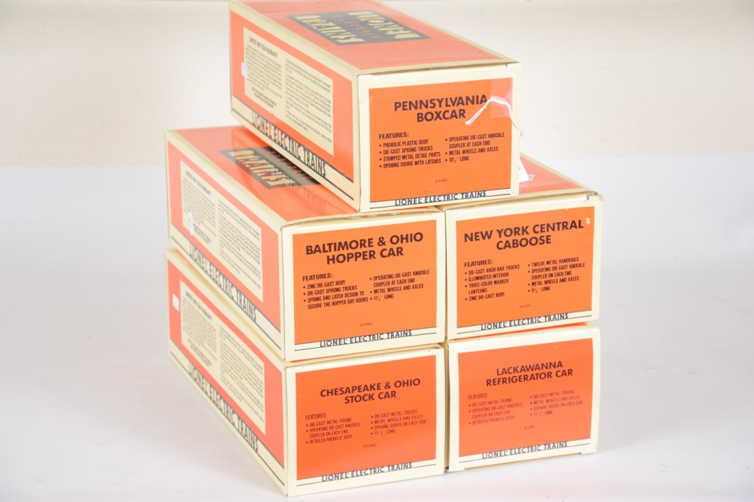 Lionel Diecast Semi-Scale Freight Cars: Includes 51401 PRR boxcar; 51501 B&O hopper; 51402 C&O stock car; 51301 Lackawanna reefer; 51701 caboose. Super detailed cars, all mint in boxes, C10