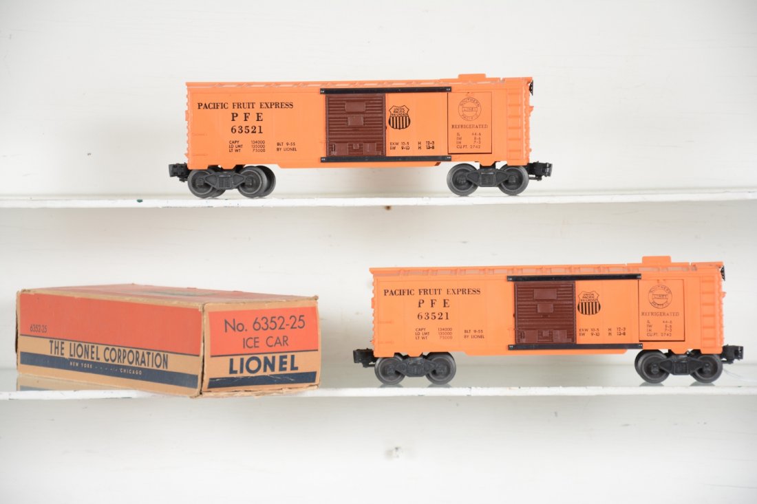 Rare Boxed Lionel 6352-25 Separate Sale Ice Car: Includes 2 4-line variation ice cars, both clean showing light runtime. Includes a worn, but rare -25 separate sale box, cars C8, box C5
